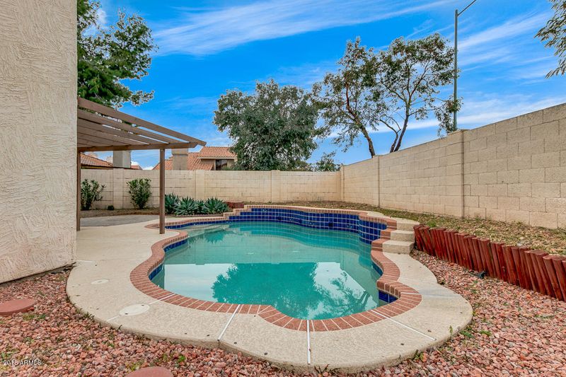 4508 E Villa Theresa Dr, Phoenix, AZ 85032