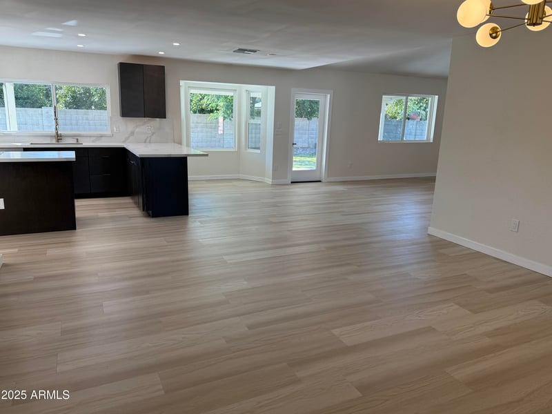 4509 Joan De Arc Ave, Phoenix, AZ 85032