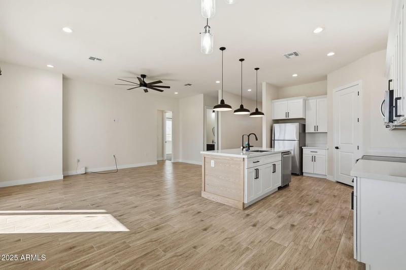 451 98th St, Mesa, AZ 85207