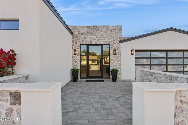 4512 38th St, Phoenix, AZ 85018