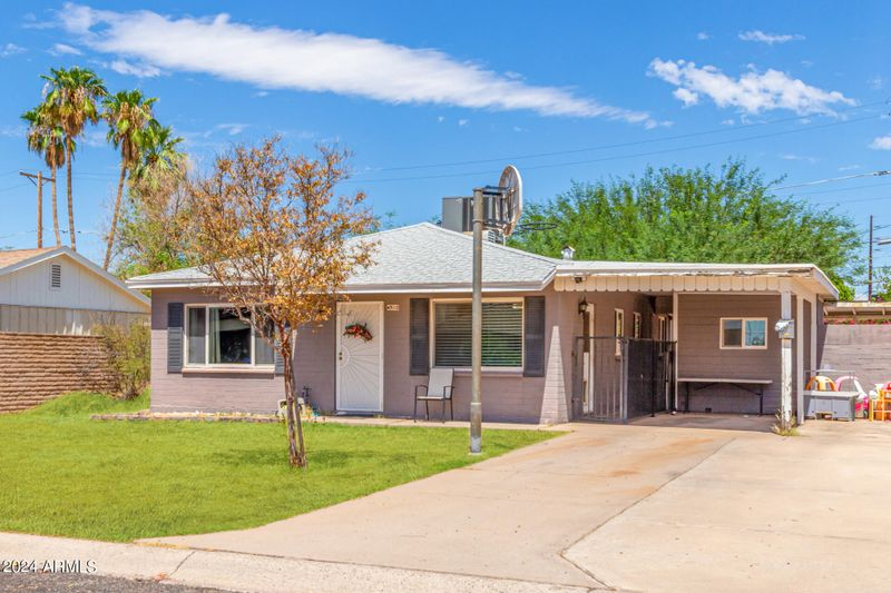 4512 E Turney Ave, Phoenix, AZ 85018