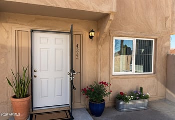 4513 Riverside St, Phoenix, AZ 85040