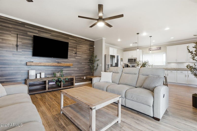 4513 E Whitehall Dr, San Tan Valley, AZ 85140