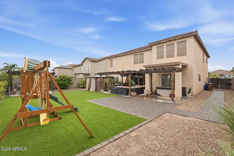 4513 Whitehall Dr, San Tan Valley, AZ 85140