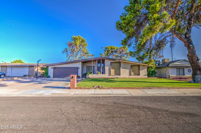 4513 El Caminito Dr, Glendale, AZ 85302