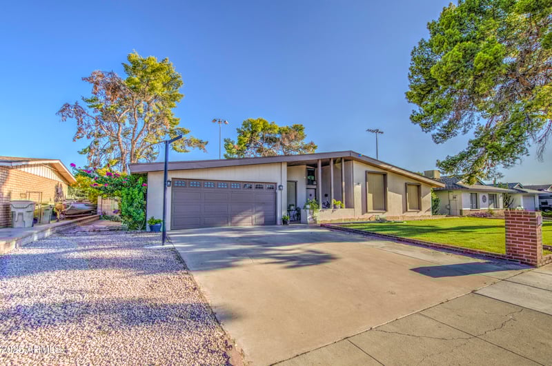 4513 El Caminito Dr, Glendale, AZ 85302