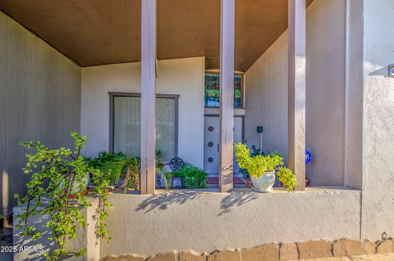 4513 El Caminito Dr, Glendale, AZ 85302