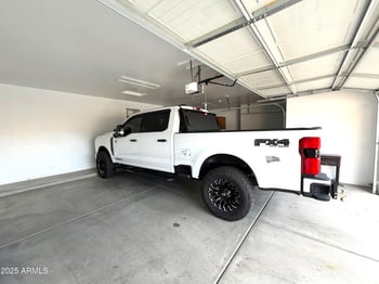 4513 Heyerdahl Dr, New River, AZ 85087