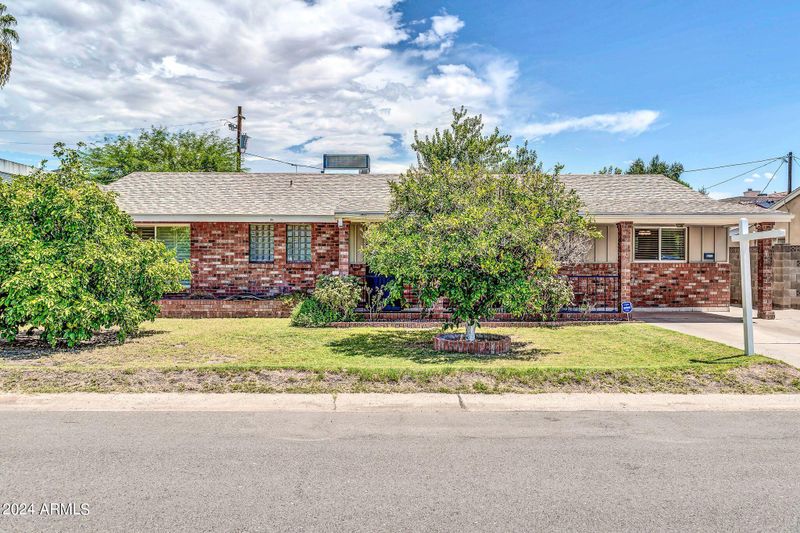 4513 N 38th St, Phoenix, AZ 85018