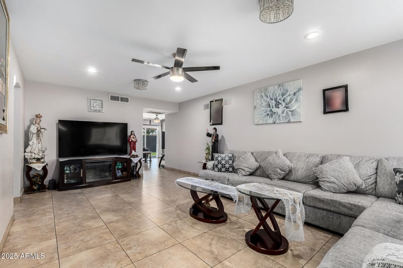 4513 Yucca St, Glendale, AZ 85304