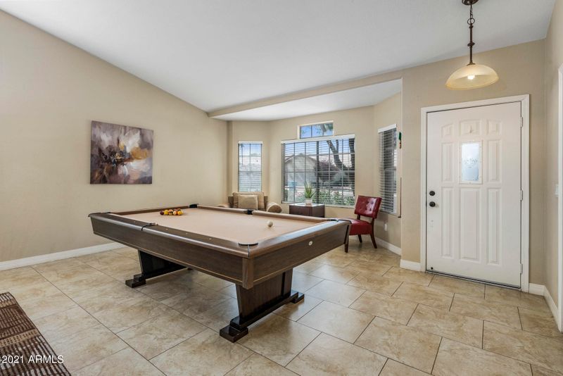 4514 E Hartford Ave, Phoenix, AZ 85032