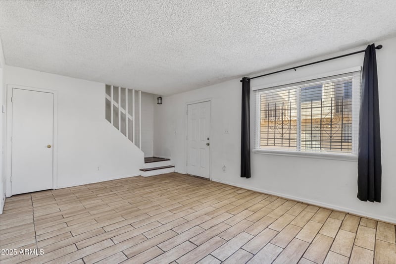 4514 Wood St, Phoenix, AZ 85040