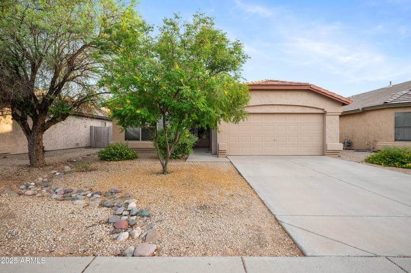 4515 Lone Cactus Dr, Phoenix, AZ 85050
