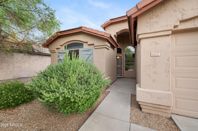4515 Lone Cactus Dr, Phoenix, AZ 85050