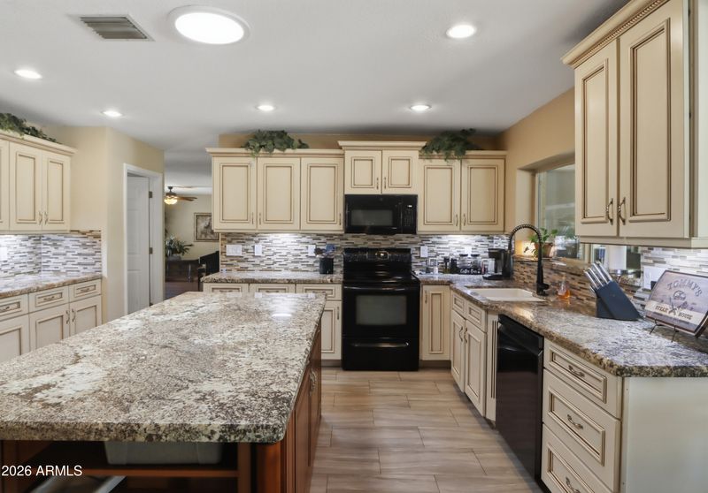 4516 E Ludlow Dr, Phoenix, AZ 85032