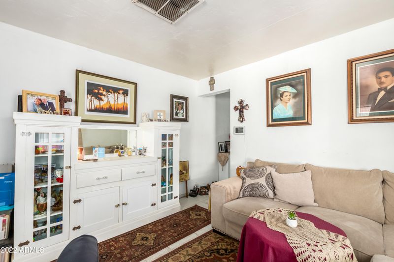 4516 N 8th Pl, Phoenix, AZ 85014