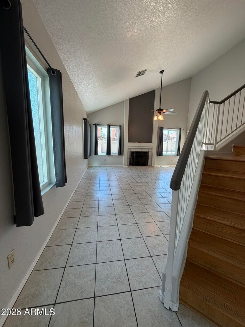 4517 E Silverwood Dr, Phoenix, AZ 85048