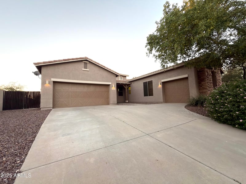 4517 Heyerdahl Dr, New River, AZ 85087