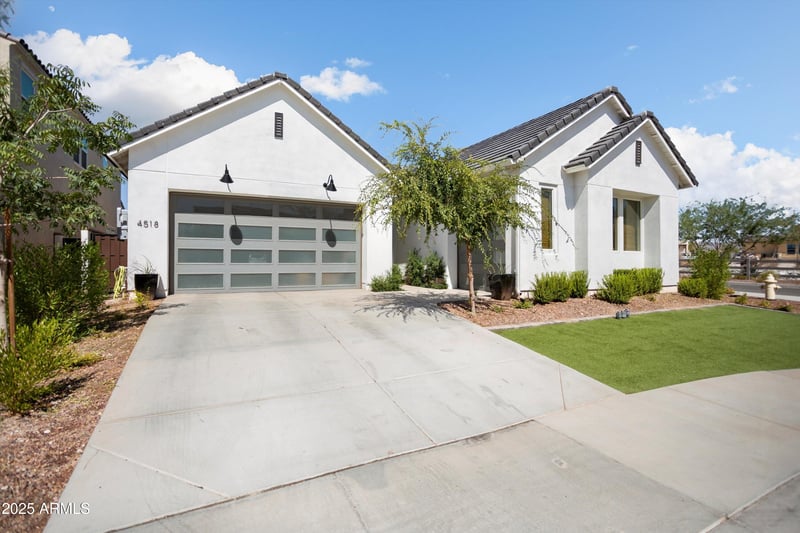 4518 197th Ln, Litchfield Park, AZ 85340