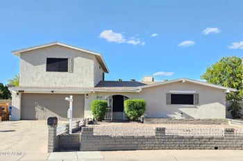 4518 Paradise Dr, Glendale, AZ 85304