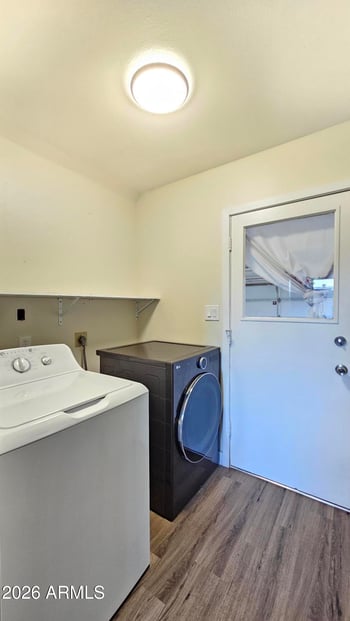 4518 Paradise Dr, Glendale, AZ 85304