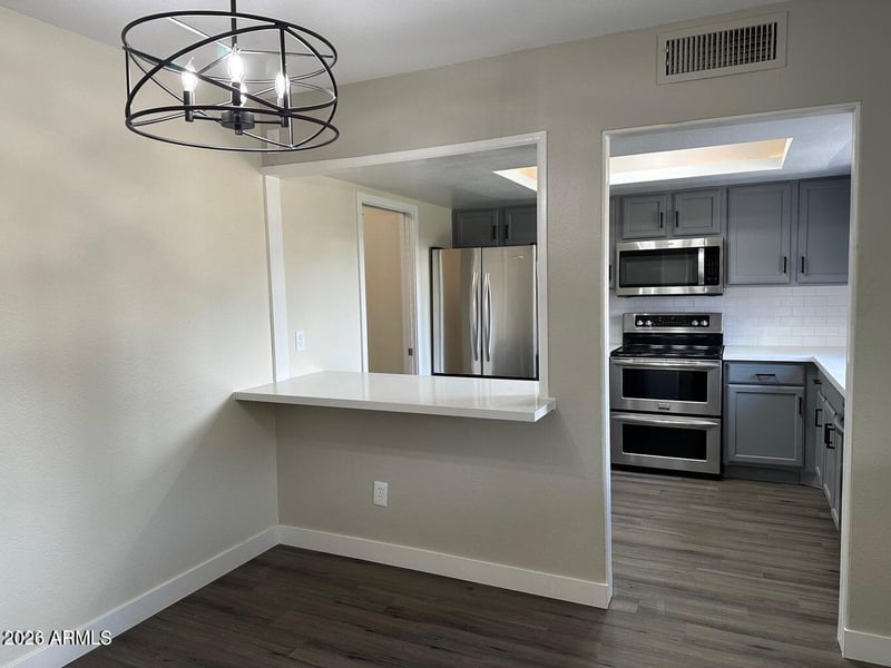 4518 Paradise Dr, Glendale, AZ 85304