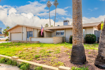 4519 Paradise Dr, Glendale, AZ 85304