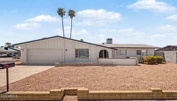 4519 Paradise Dr, Glendale, AZ 85304