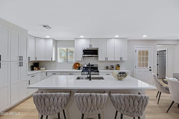 452 10th Pl, Mesa, AZ 85203