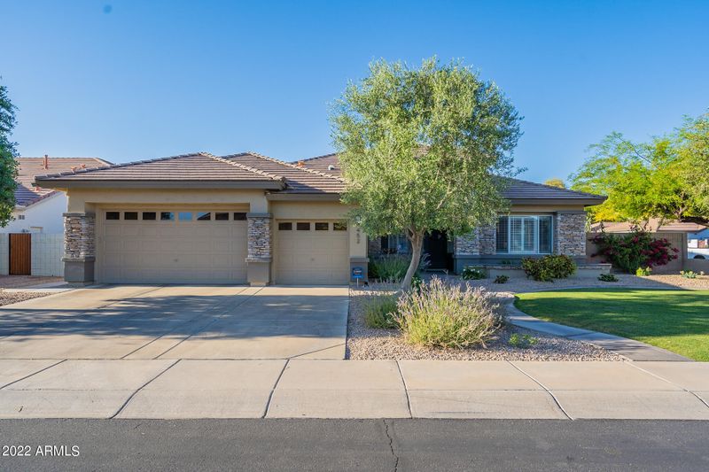 452 E Bridgeport Pw, Gilbert, AZ 85295