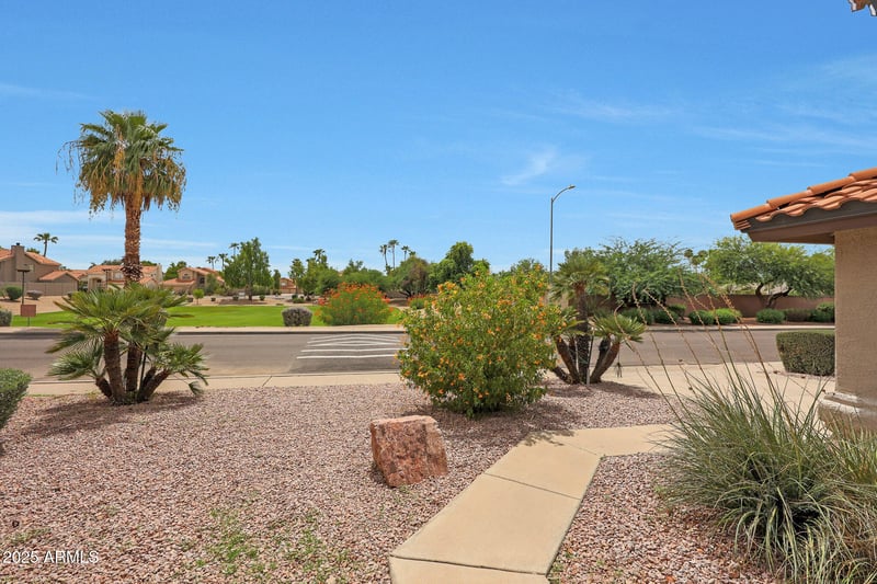 4520 Desert Cactus St, Phoenix, AZ 85032