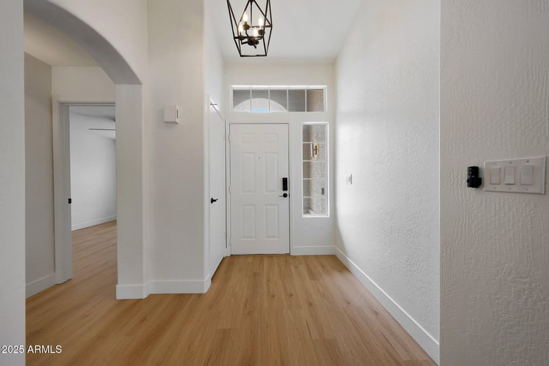 4520 Desert Cactus St, Phoenix, AZ 85032