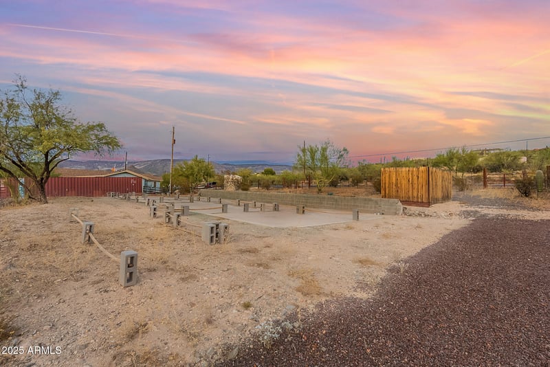 45208 N 14th St #-, New River, AZ 85087