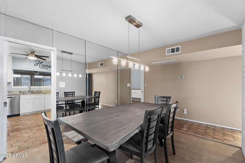 4521 Bryce Ln, Glendale, AZ 85301