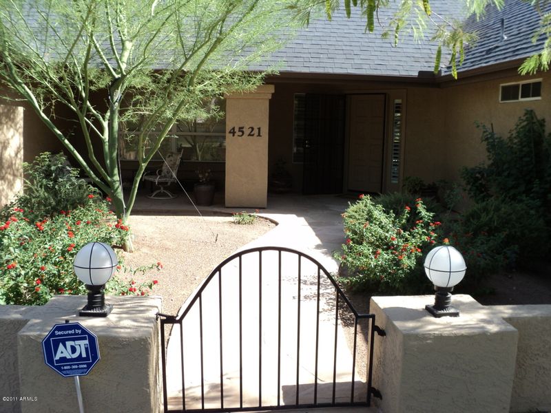 4521 E Cholla St, Phoenix, AZ 85028