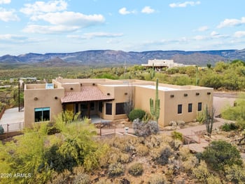 45214 15th Way, New River, AZ 85087