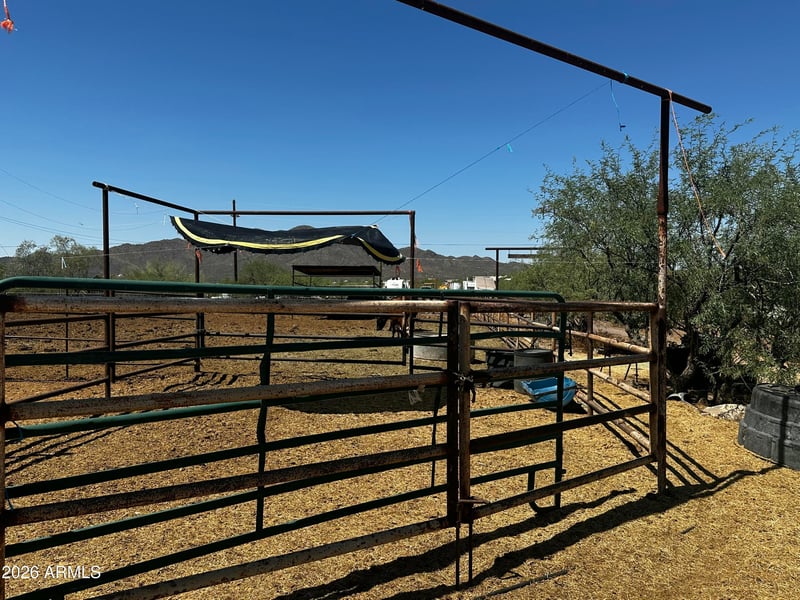 45215 N 10th St #'-', New River, AZ 85087