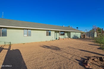 45216 10th St, New River, AZ 85087