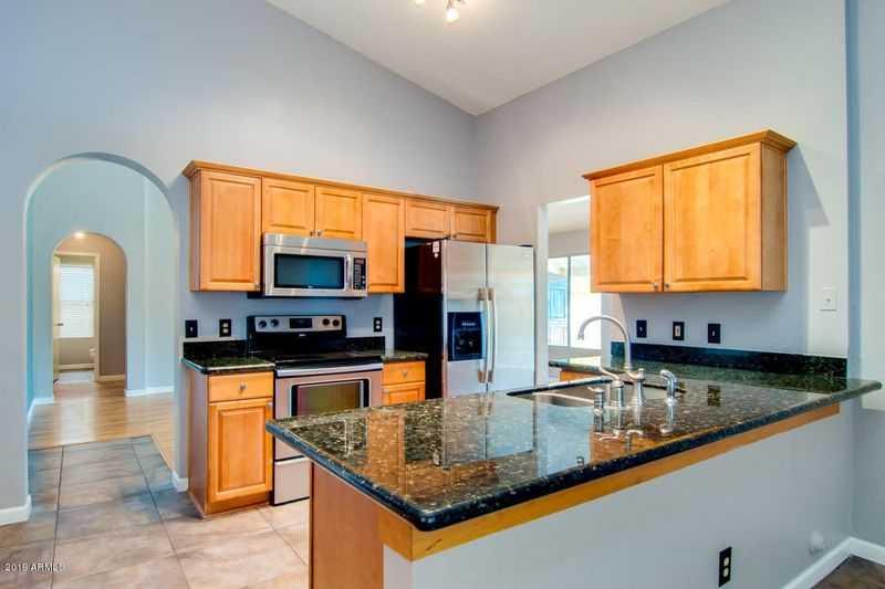 4523 E Ashurst Dr, Phoenix, AZ 85048