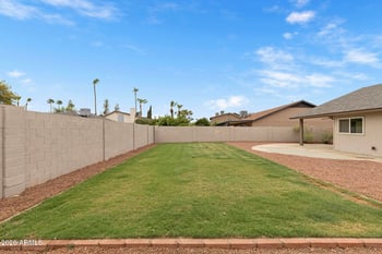 4523 Wagoner Rd, Glendale, AZ 85308
