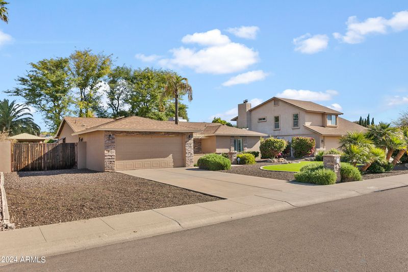 4524 E Hearn Rd, Phoenix, AZ 85032