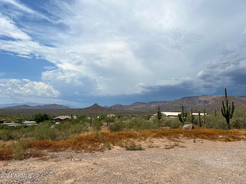 45245 22nd St #-, New River, AZ 85087