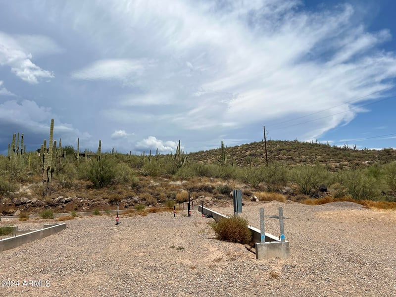 45245 22nd St #-, New River, AZ 85087