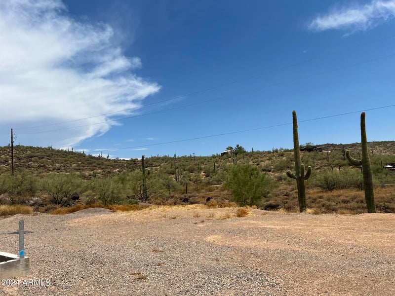 45245 22nd St #-, New River, AZ 85087
