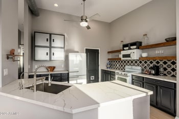 4525 22nd St #407, Phoenix, AZ 85016