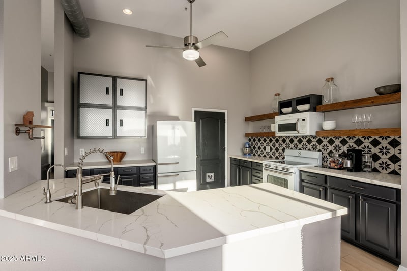 4525 22nd St #407, Phoenix, AZ 85016