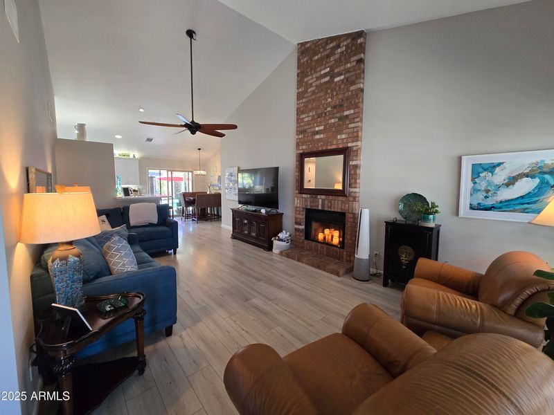 4525 E Desert View Dr, Phoenix, AZ 85044