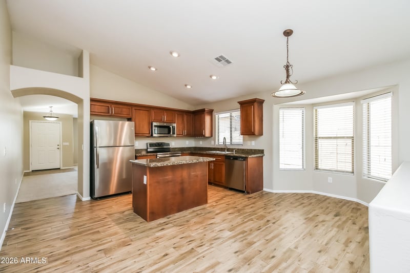4525 S 26th Dr, Phoenix, AZ 85041