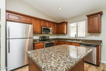 4525 S 26th Dr, Phoenix, AZ 85041