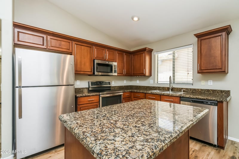 4525 S 26th Dr, Phoenix, AZ 85041